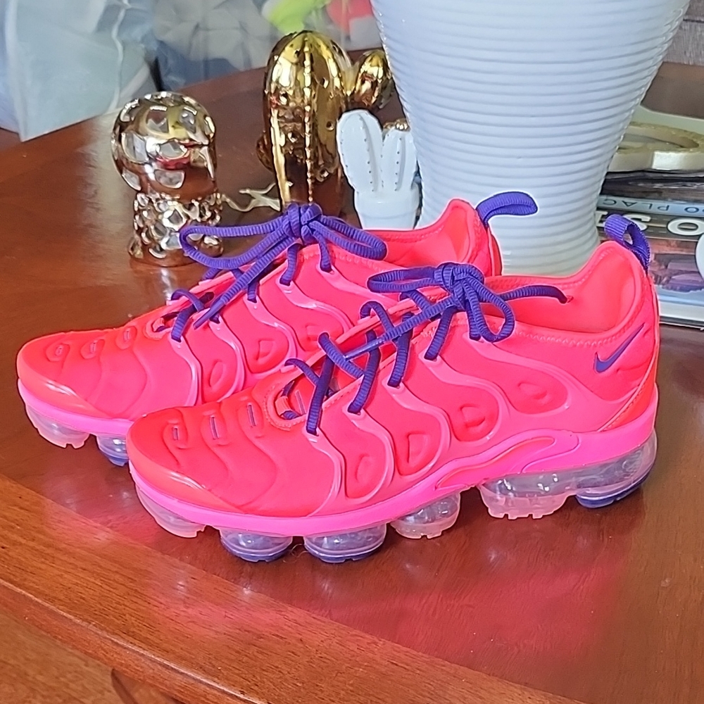 Nike Air VaporMax Plus in Bright Pink and Purple